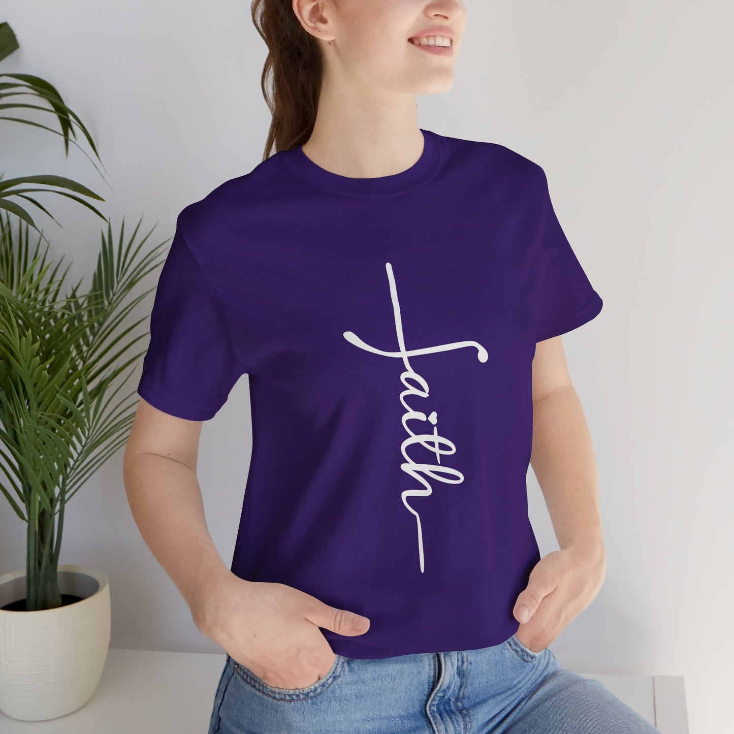 Faith Cross Women's Short Sleeve Tee