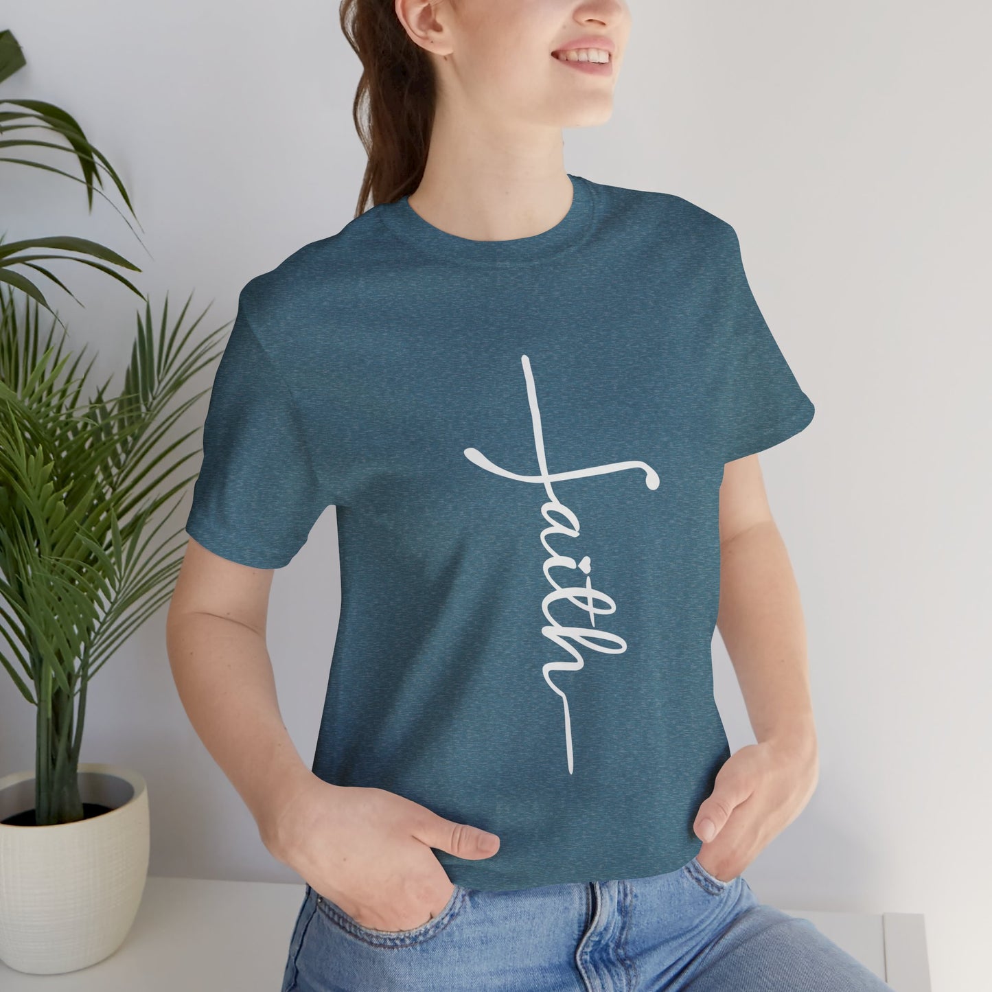 Faith Cross Women's Short Sleeve Tee